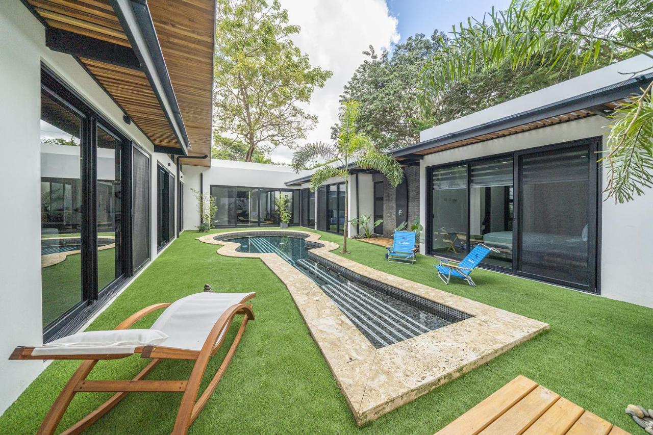 Playa Potrero - New Modern House, Pool In Guitar Shape - Casa Guitarra Villa Eksteriør billede
